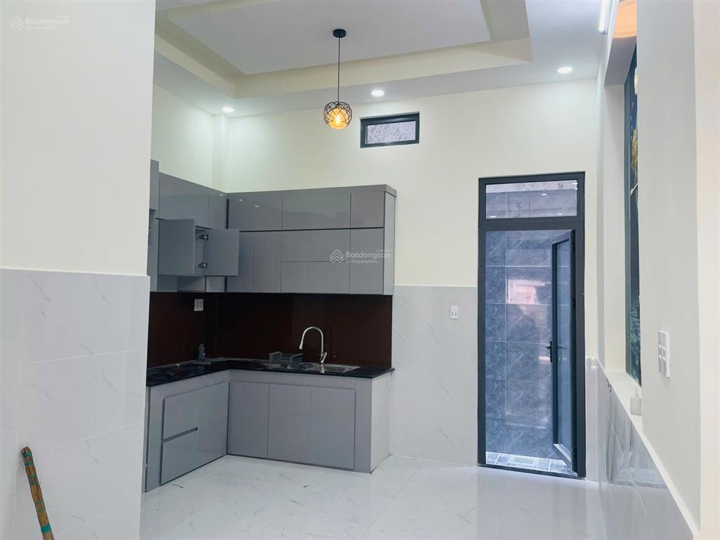 Bán nhà 1 trệt 2 lầu 1 tum đường 4m ra làng tăng phú, quận 9 cũ