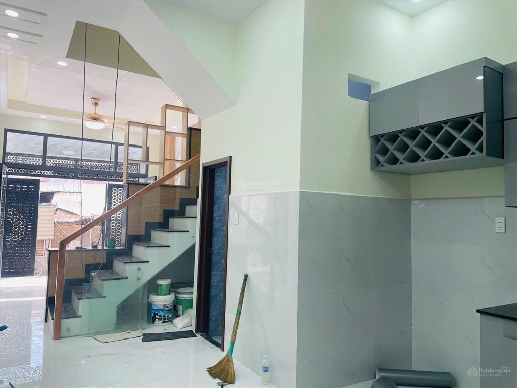 Bán nhà 1 trệt 2 lầu 1 tum đường 4m ra làng tăng phú, quận 9 cũ