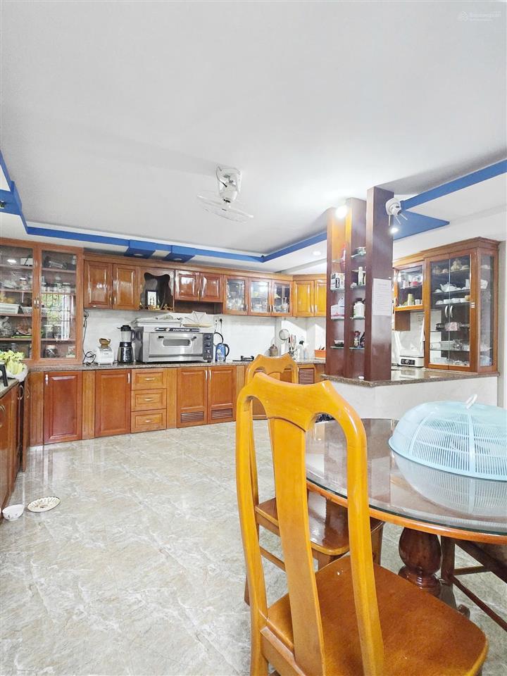 Chủ đi nước ngoài bán nhanh nhà 2 mặt tiền đường số phường linh trung thủ đức