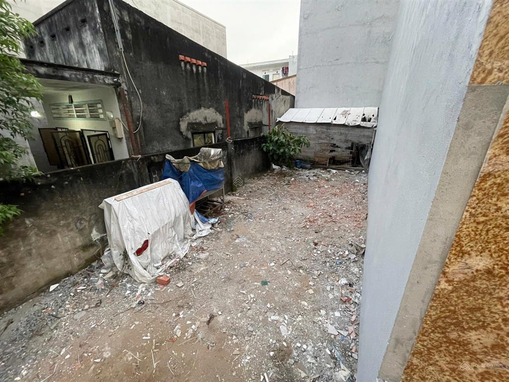 Bán đất hẻm 80 lã xuân oai cách mặt tiền lã xuân oai 20m