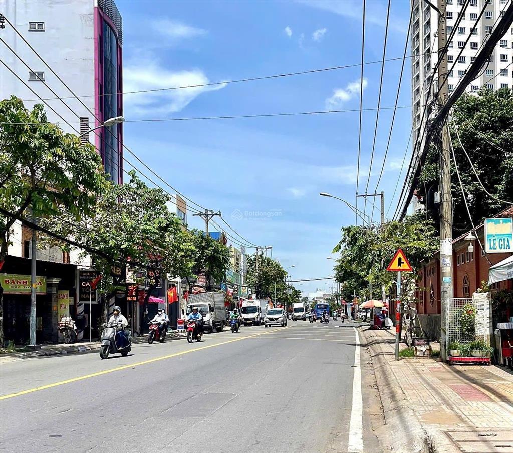 Mặt tiền võ văn hát quận 9 hsxd cao