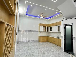 Nhà 2 mặt tiền gần trường chợ, xe hơi đậu trong nhà p. tân phú gần lê văn việt quận 9