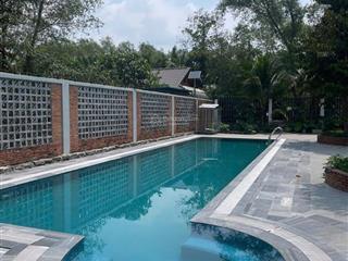 Cg kẹt tiền bán nhanh biệt thự sân vườn có hồ bơi