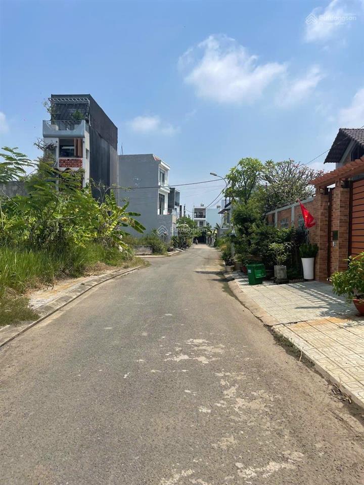 Cg kẹt tiền bán nhanh biệt thự sân vườn có hồ bơi