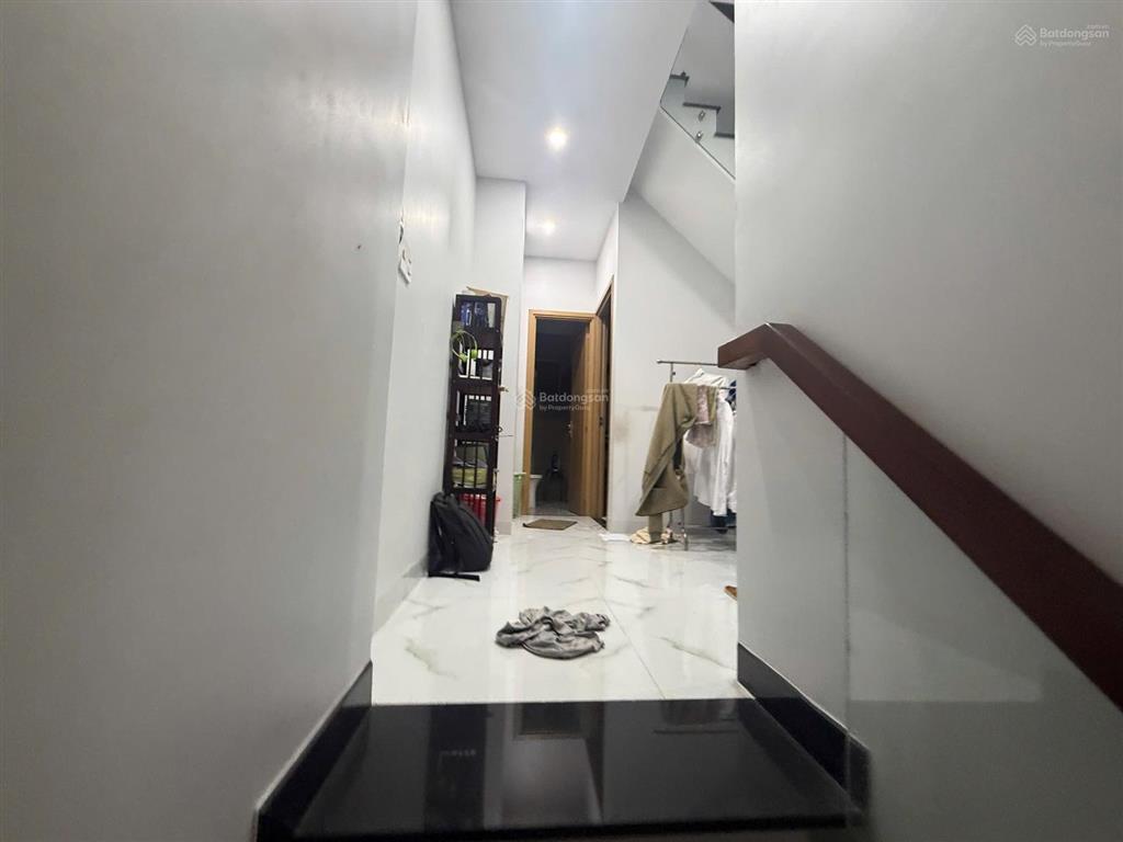Nhà hẻm 1/ man thiện giá nét oto đậu trước nhà
