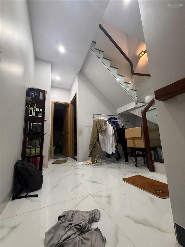 Nhà hẻm 1/ man thiện giá nét oto đậu trước nhà