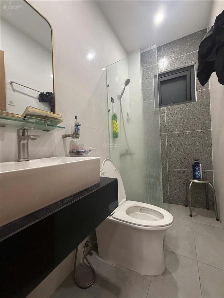 Nhà hẻm 1/ man thiện giá nét oto đậu trước nhà