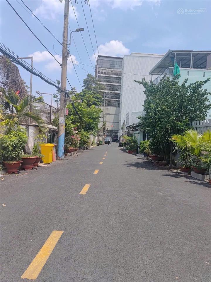 Bán đất tặng kèm trọ cách mặt tiền võ văn ngân 100m