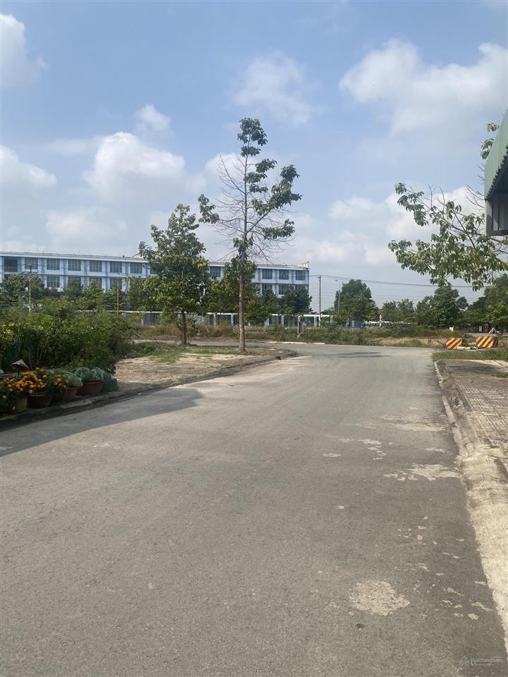 Chốt nhanh lô 92.5m2 đường n7 hướng bắc gần ql51 trục chính dân đông trong kdc an thuận long thành