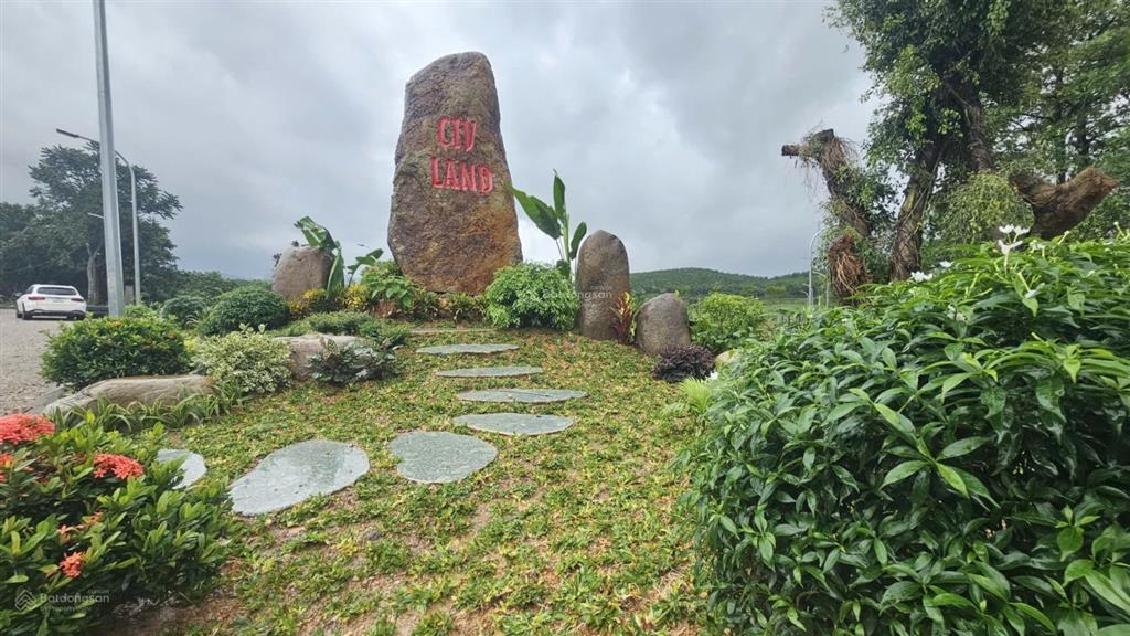 Chính chủ bán lô đất 91,2m2 sát vách dự án utopia villas & resort hướng đông nam view suối tự nhiên