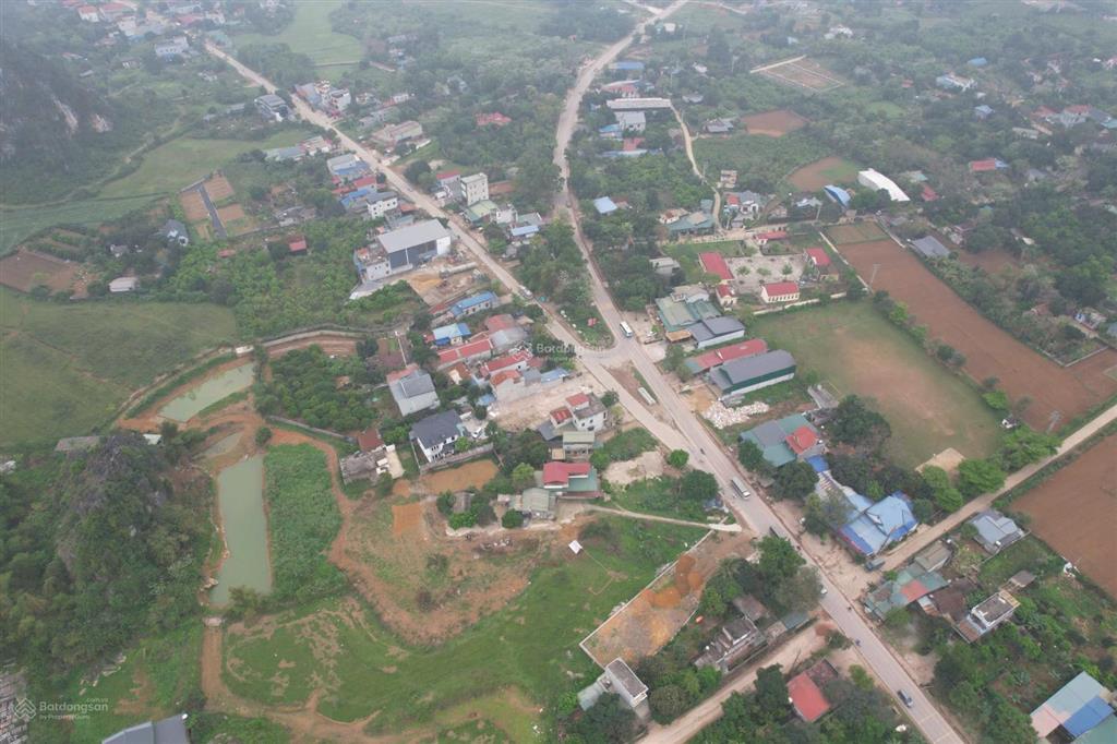Chính chủ cần bán lô đất mặt đường mòn hcm full thổ cư, giá 820tr bao phí sát thị trấn ba hàng đồi