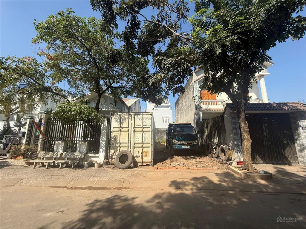Bán đất mặt tiền đường 6a đối diện công viên  ngang 7m  giá chỉ 8,8 tỷ
