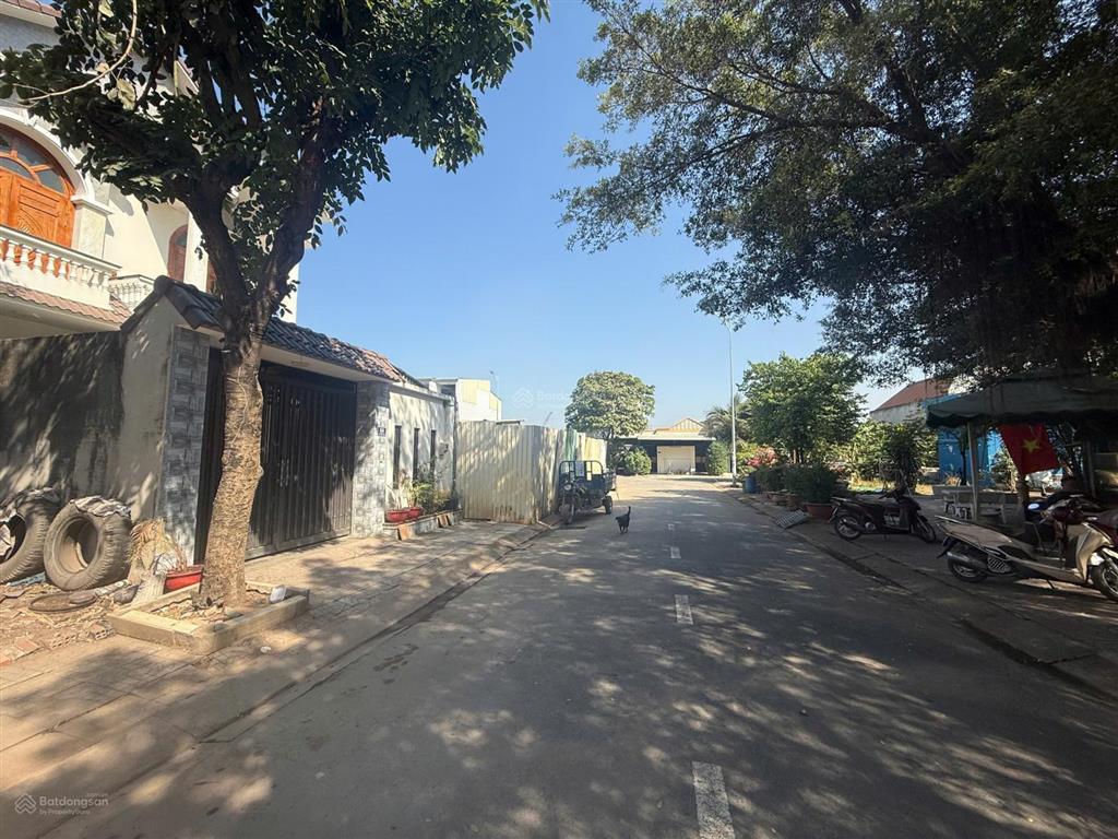 Bán đất mặt tiền đường 6a đối diện công viên  ngang 7m  giá chỉ 8,8 tỷ