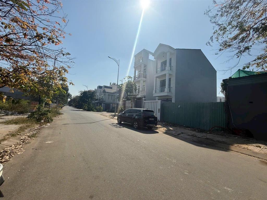 Lô đất giá rẻ mặt tiền đường 4a, chủ cần bán  0912 712 *** mr khang