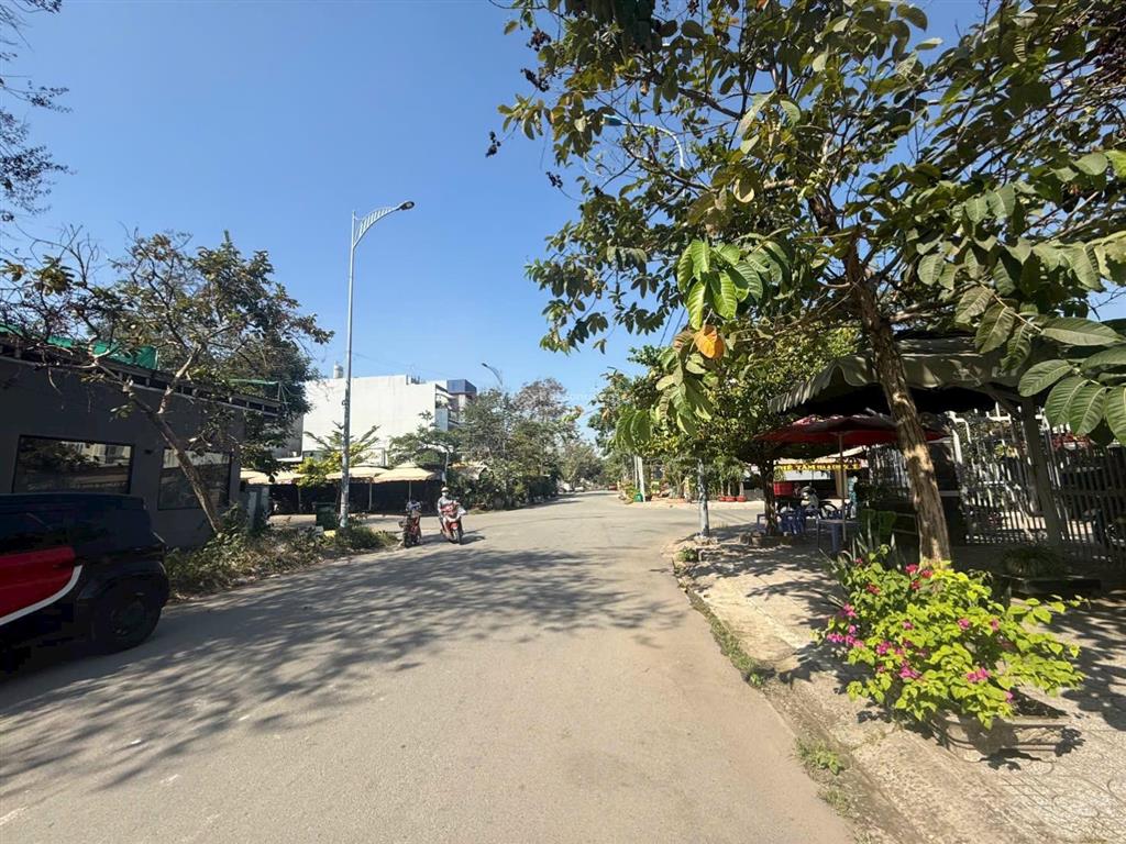 Lô đất giá rẻ mặt tiền đường 4a, chủ cần bán  0912 712 *** mr khang