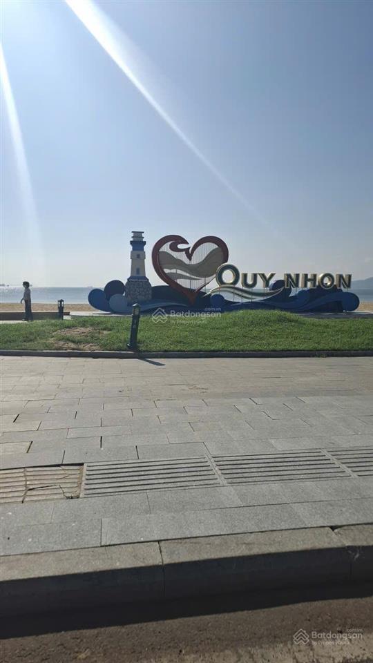 Bán đất 3 mặt vị trí víp đường võ thị yến dt 658m2 cách biển 200m