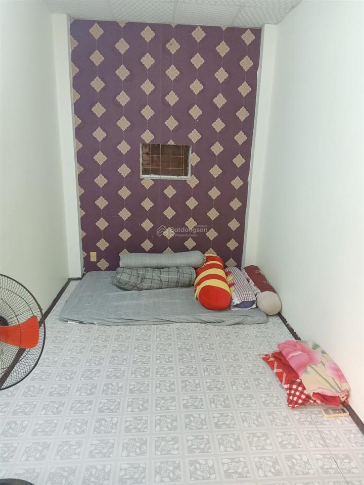 Nhà 3 tầng yên tĩnh gần chợ phú nhuận, trường các cấp dọn vào ở ngay, 2pn 2wc, 14tr/tháng