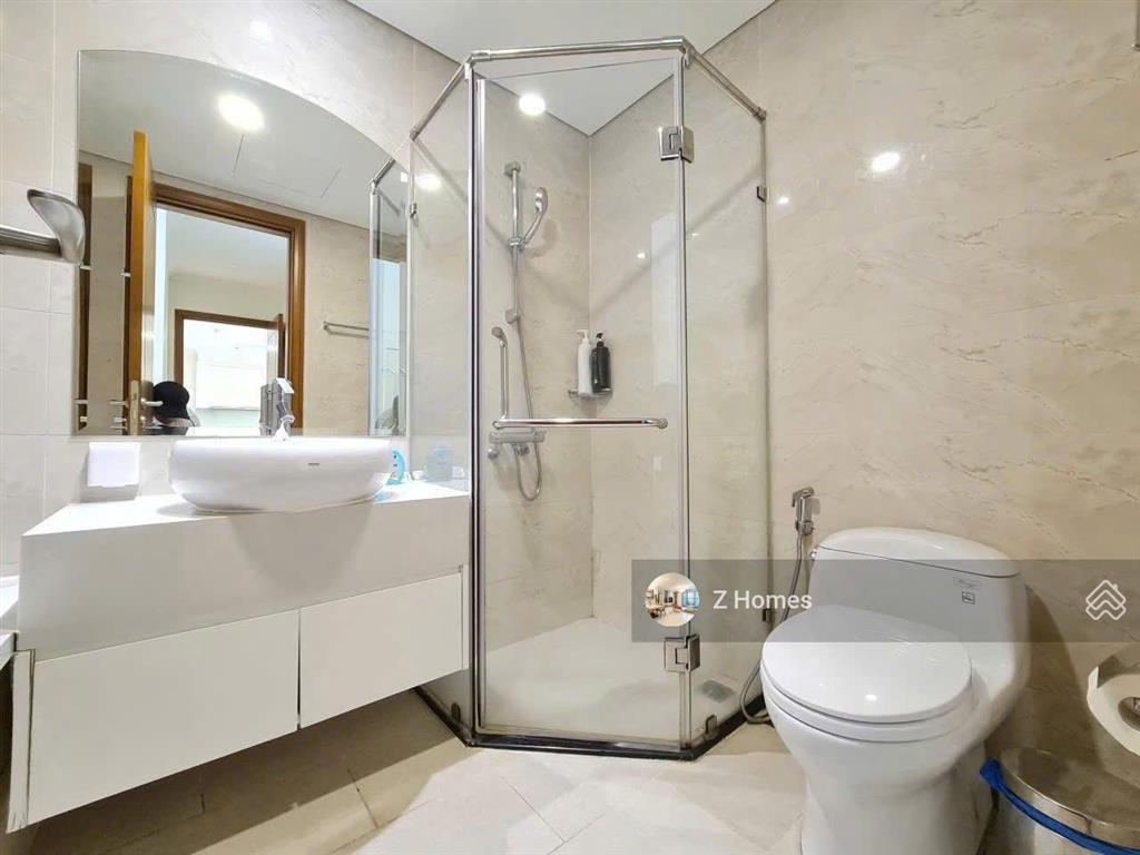 Cho thuê 2pn gần landmark 81 giá chỉ 24 triệu/tháng, full nội thất đẹp, view thoáng.  0902 929 ***