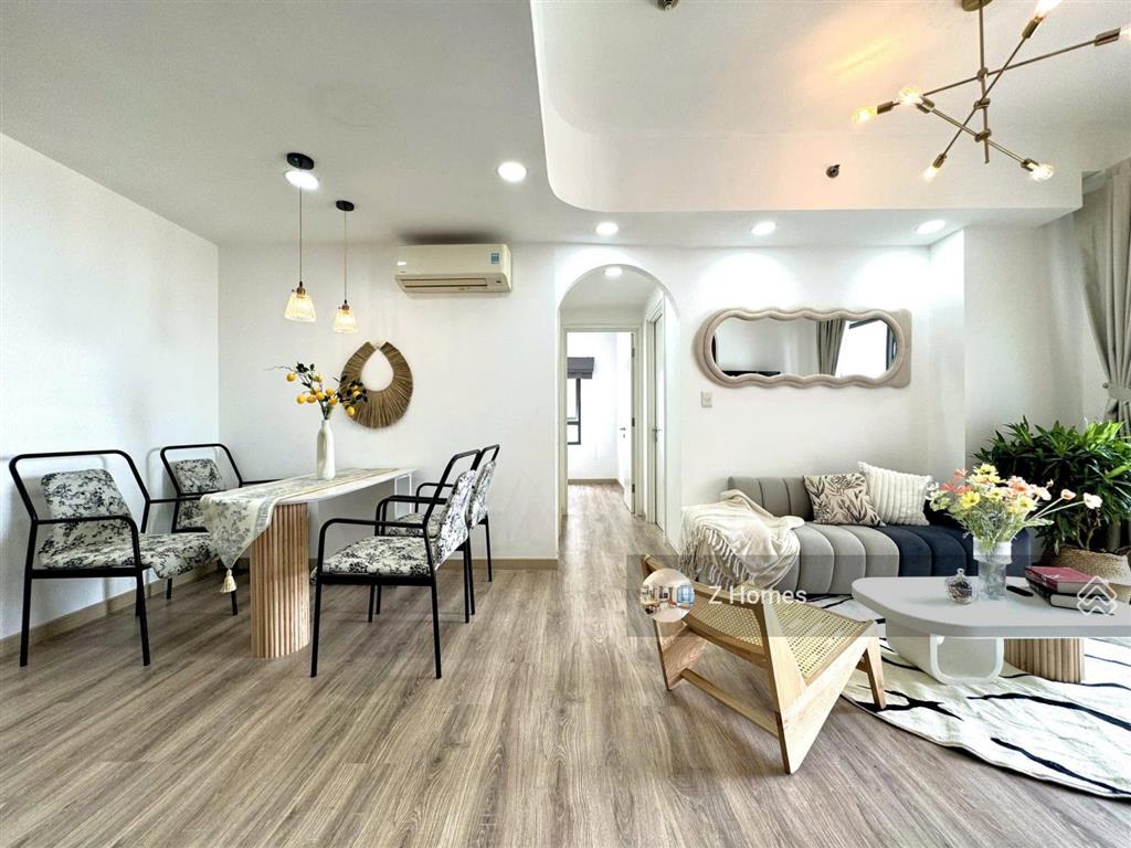 Chủ nhà cần đẩy cho thuê nhanh căn 2pn nội thất cực xuất sắc, view thành phố giá tốt  ngay