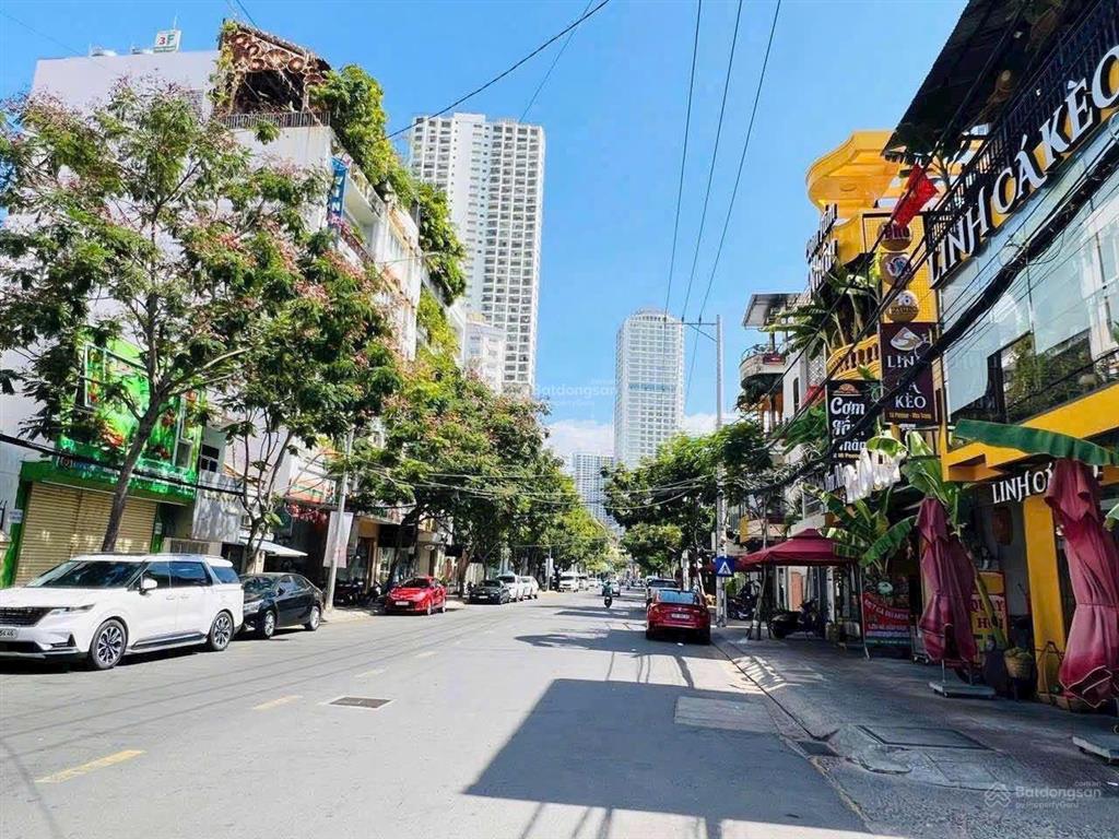 Hàng hiếm bán nhà mặt tiền đường pasteur ngang 5.6m cách bãi biển nha trang chỉ 150m giá 20,6 tỷ