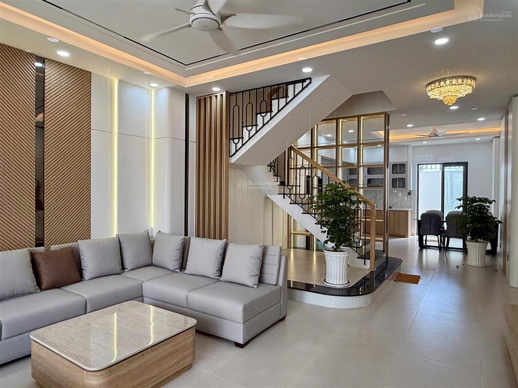 Bán nhà 3.5 tầng full nội thất đẹp gói 5 khu đô thị mỹ gia cạnh sông quán trường giá chủ 9 tỷ 250.