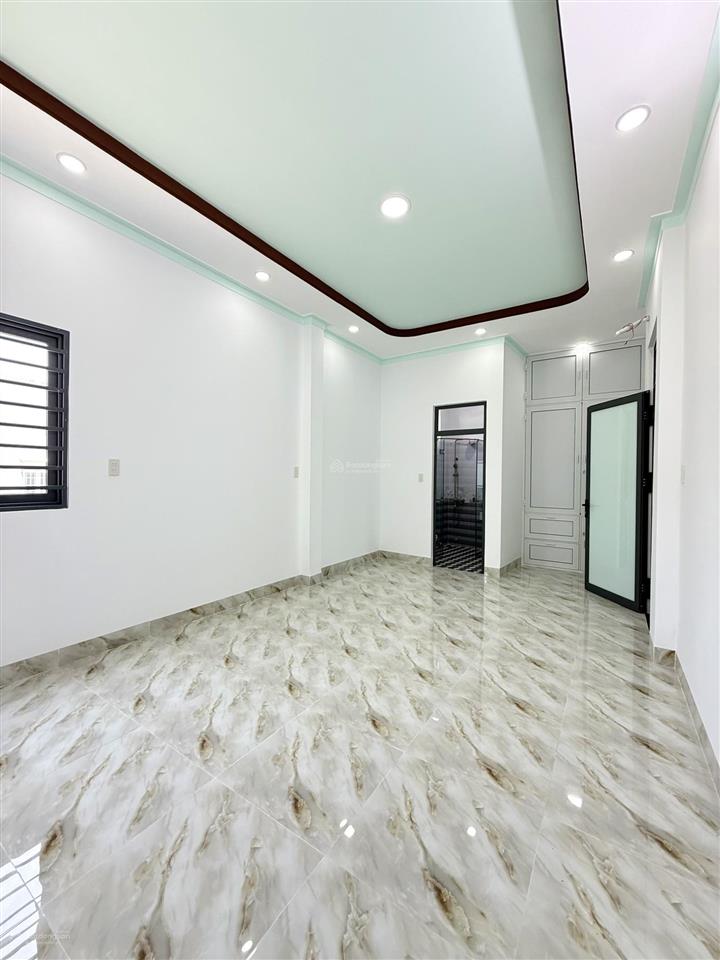 Bán nhà 3 tầng mới hoàn thiện hẻm ô tô đường cầu dứa phú nông cạnh kđt vĩnh điềm trung giá 5.4 tỷ.