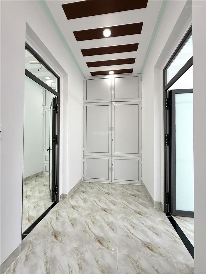 Bán nhà 3 tầng mới hoàn thiện hẻm ô tô đường cầu dứa phú nông cạnh kđt vĩnh điềm trung giá 5.4 tỷ.