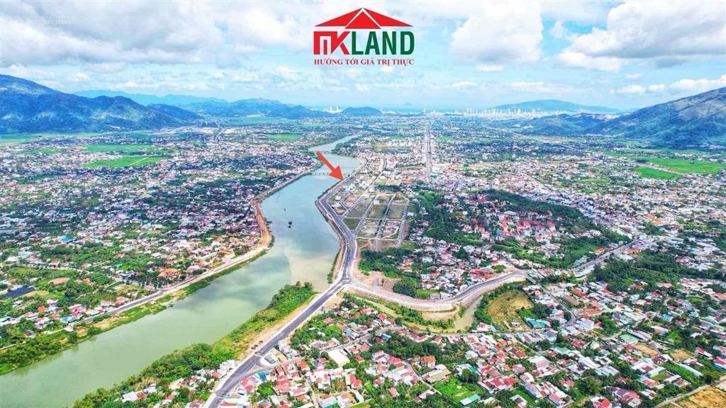 Hàng hiếm bán lô biệt thự view sông cái khu đô thị nam sông cái ngang 14m giá rẻ chỉ 21tr/m2
