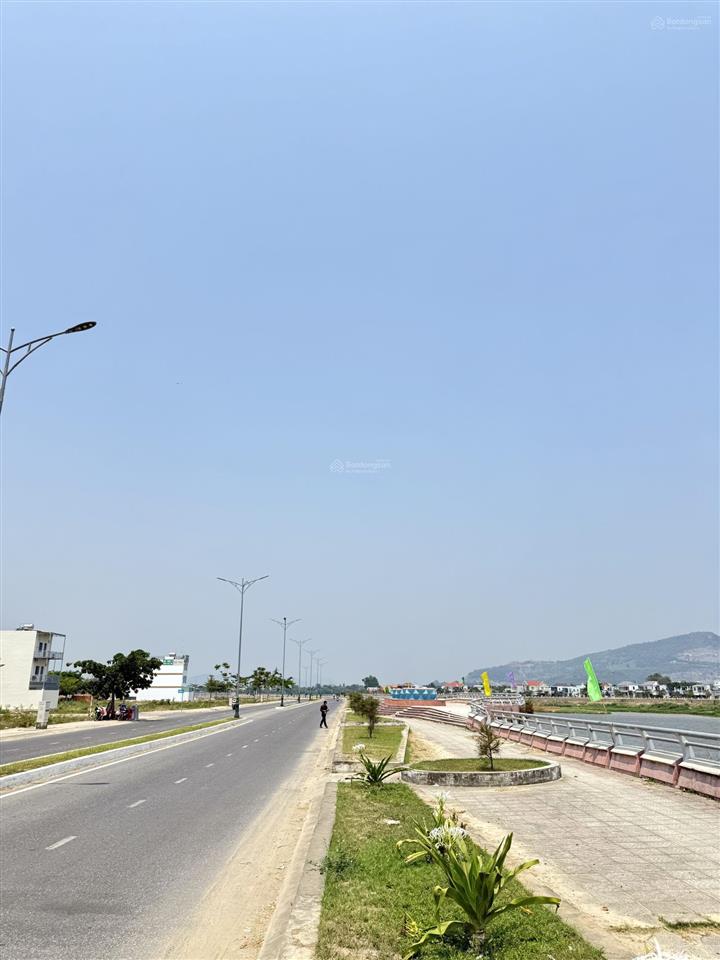 Hàng hiếm bán lô biệt thự view sông cái khu đô thị nam sông cái ngang 14m giá rẻ chỉ 21tr/m2