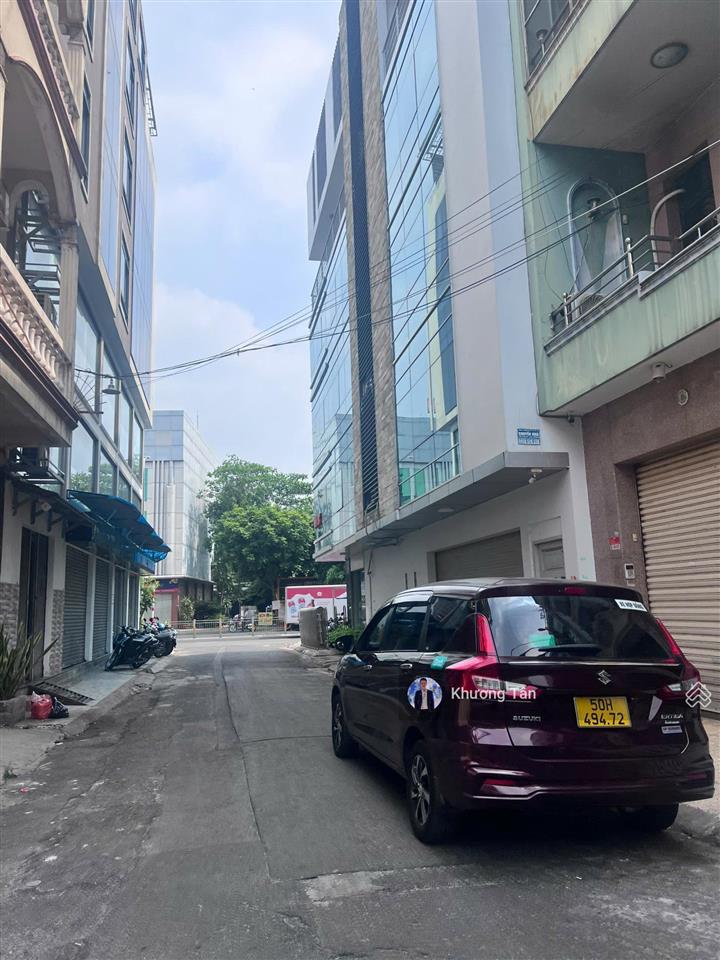 Giảm giá bán gấp nhà hẻm rộng 8m có lề đường luỹ bán bích 8x20m vuông, đúc 4 tầng btct (600m2 sàn)