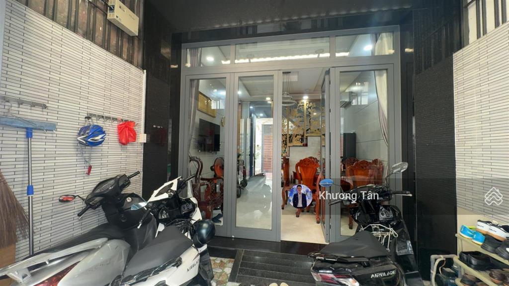 Hẻm 8m tân kỳ tân quý ngay aeon mall tân phú. dt 4x14m, vuông, nhà 3 lầu mới. khu vip có công viên