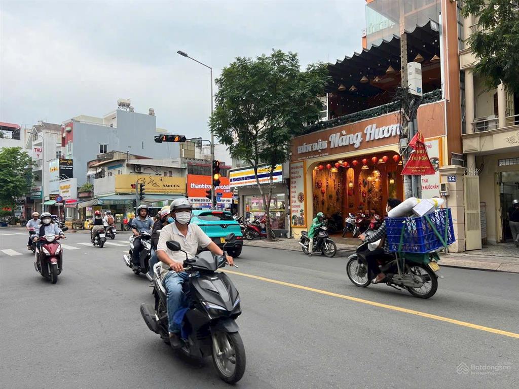 Mặt tiền cực đẹp đường vườn lài 8x18m, đúc 3 tấm có sẵn hđt. đoạn gần luỹ bán bích bao sầm uất