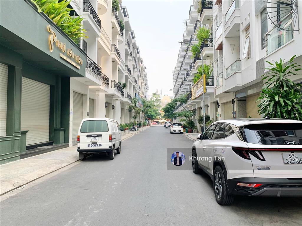 Hẻm 8m nguyễn sơn 6x17m trệt 3 lầu st thang máy mới đẹp. vị trí ngay thoại ngọc hầu  luỹ bán bích