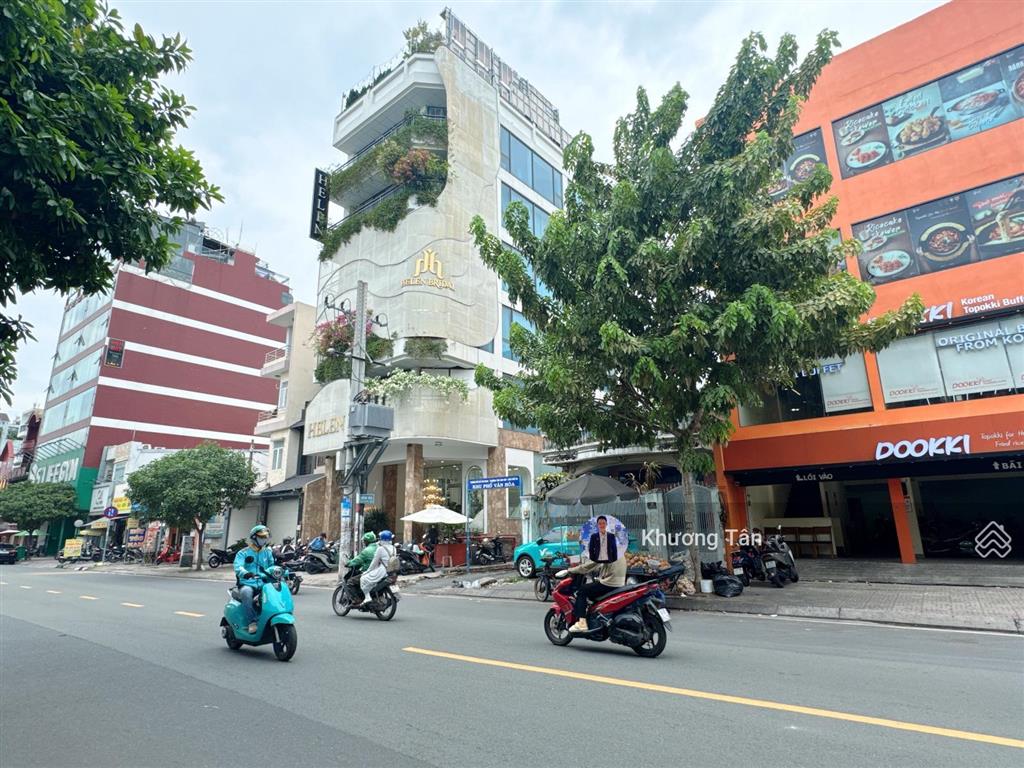 Mặt tiền tân sơn nhì 9x22m, nhà 5 tầng sẵn hđ thuê 110 triệu/th. vị trí đắc địa, nhiều thương hiệu