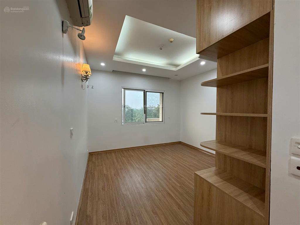 Bán căn góc tòa e ciputra, 4 phòng ngủ, 2 phòng tắm