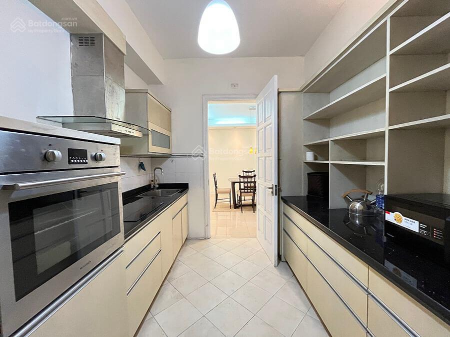 Cho thuê căn hộ tòa e5 ciputra, 123m2, tầng cao, full đồ, giá 18 triệu