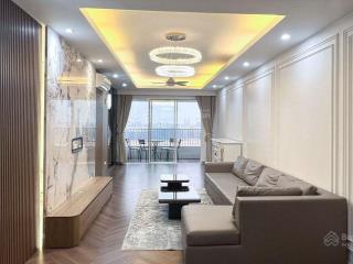 Bán căn hộ view trực diện sân golf tòa p2 ciputra 145m2 siêu đẹp