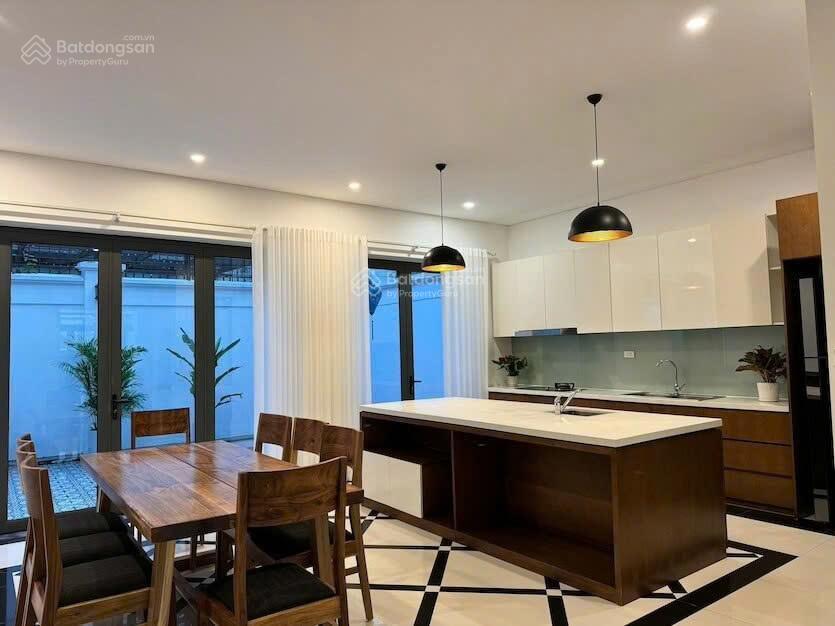 Cho thuê biệt thự siêu đẹp giá tốt tại khu c ciputra