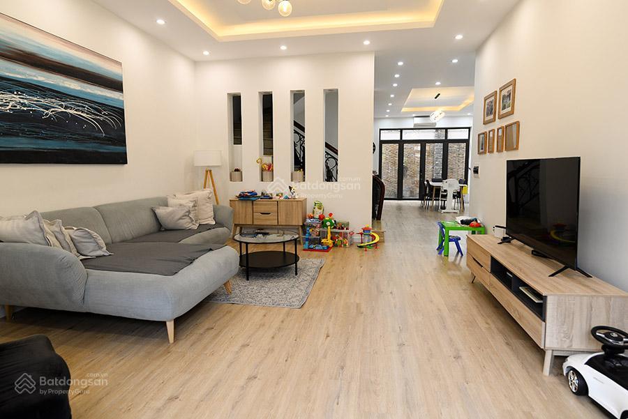 Cho thuê villa ciputra dãy d, nhà đẹp full nội thất