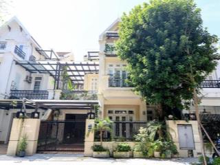 Cho thuê villa ciputra khu t, gần công viên, 3 tầng, 5 phòng ngủ