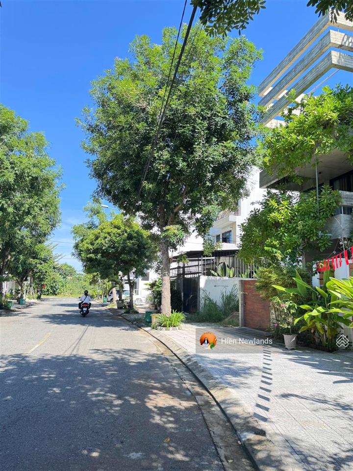 Bán rẻ cặp đất giang châu 1 sạch đẹp sát sông khu nam việt á 200m ngang 10m chỉ 20 tỷ lvcc