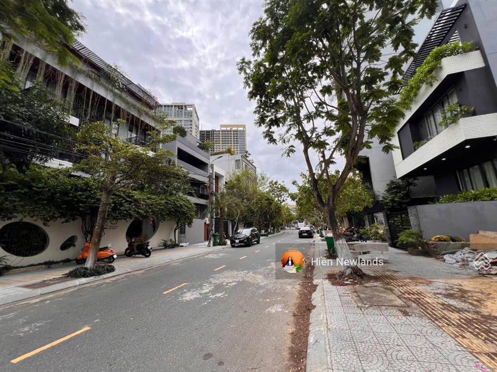Bán đất mặt tiền đường đỗ thế chấp cách biển chỉ 250m khu phạm văn đồng đà nẵng 124m2 chỉ 22.5 tỷ