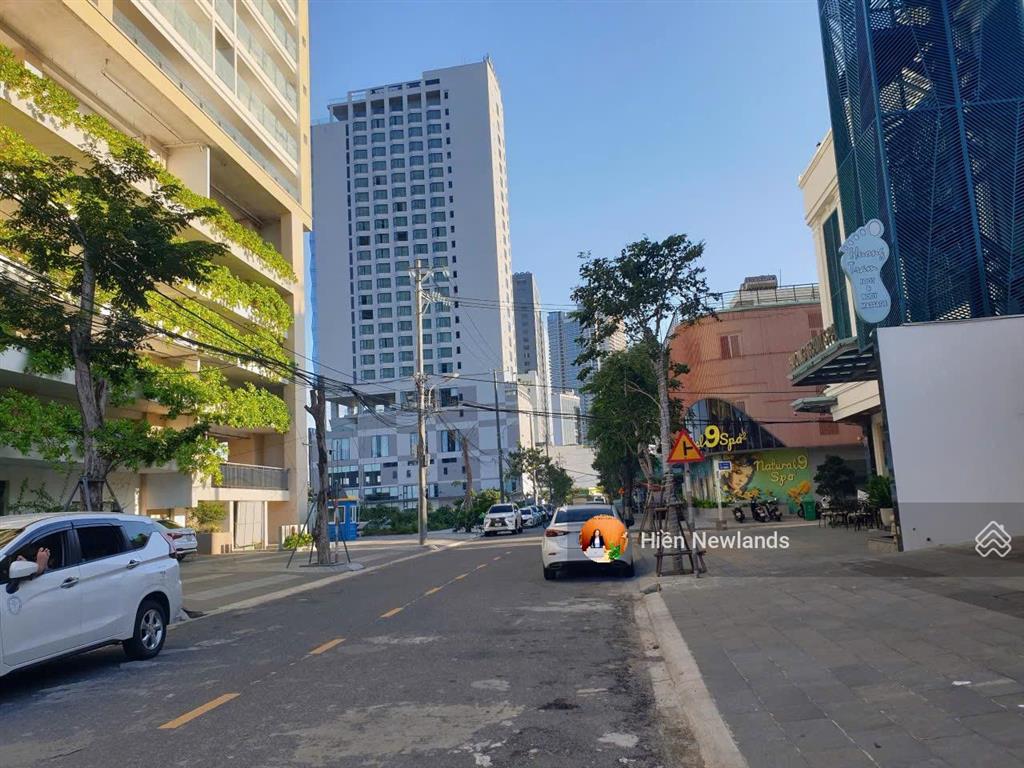 Bán đất mặt tiền đường đỗ thế chấp cách biển chỉ 250m khu phạm văn đồng đà nẵng 124m2 chỉ 22.5 tỷ