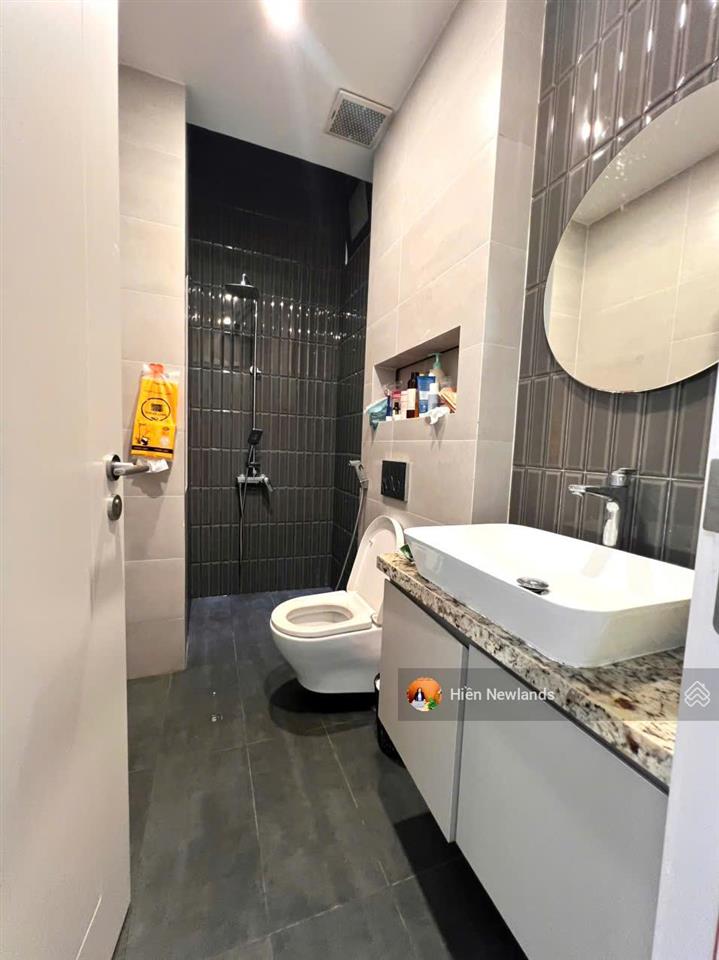Bán nhà 100m x 3 tầng siêu đẹp mặt tiền đường an hải gần đỗ anh hàn gần chợ an hải bắc giá 12,2 tỷ