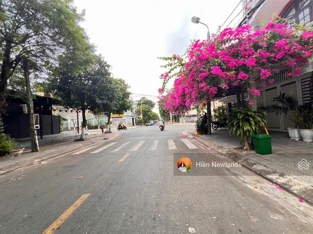 Bán nhà 100m x 3 tầng siêu đẹp mặt tiền đường an hải gần đỗ anh hàn gần chợ an hải bắc giá 12,2 tỷ