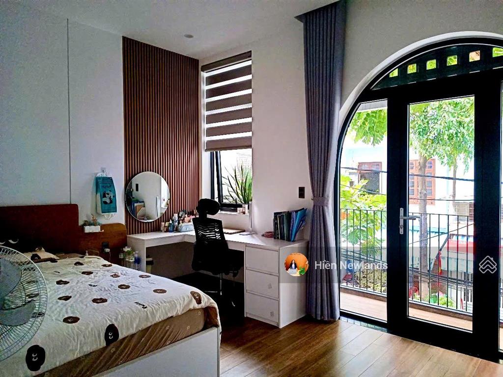 Bán nhà 100m x 3 tầng siêu đẹp mặt tiền đường an hải gần đỗ anh hàn gần chợ an hải bắc giá 12,2 tỷ