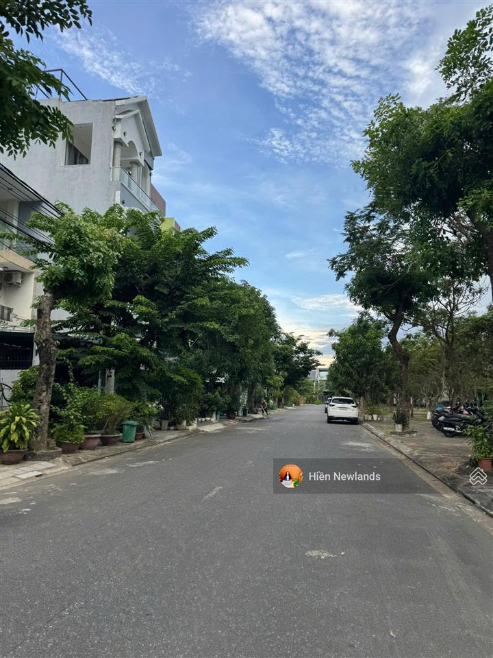 Bán nhà c4 đối diện công viênmặt tiền đường lê văn thủkhu nam việt á phường ngũ hành sơn