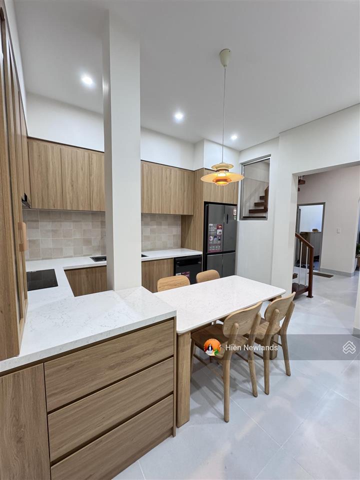 Bán nhà 2 tầng siêu đẹp mặt tiền đường thanh long trung tâm phường hải châu, đà nẵng