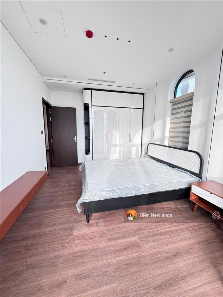 Cho thuê căn hộ cao cấp rộng 90m², 2pn, 2wc mặt tiền đường ngay tòa fpt complex đà nẵng