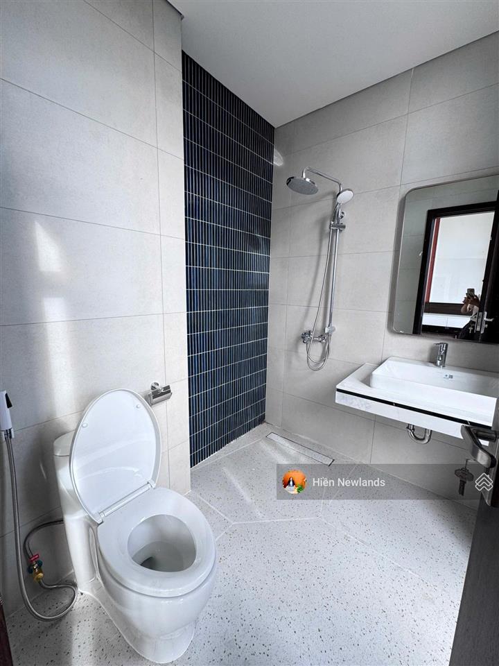 Cho thuê căn hộ cao cấp rộng 90m², 2pn, 2wc mặt tiền đường ngay tòa fpt complex đà nẵng